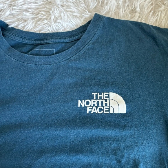 Men’s The North Face blue T-shirt - Picture 3 of 5
